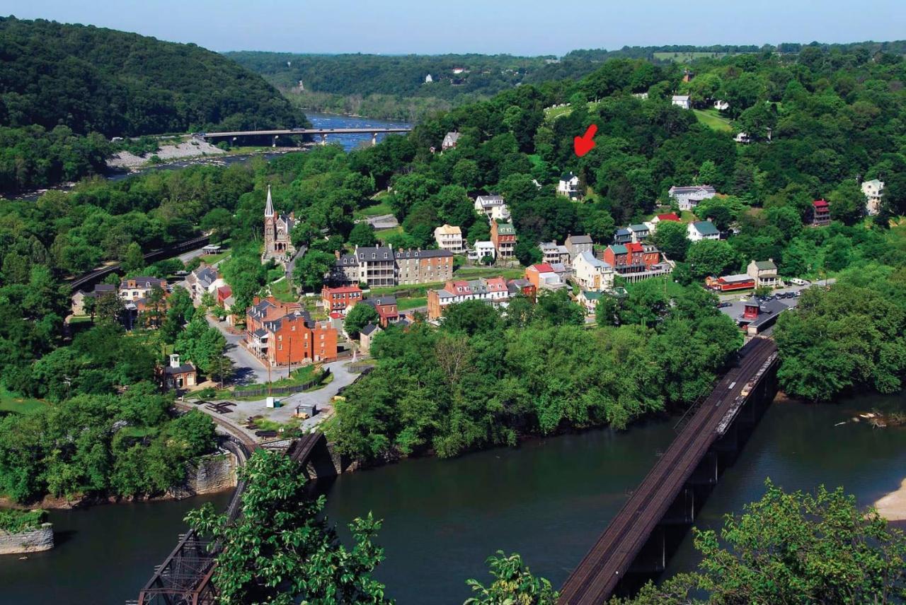 Enchanting Cottage, Walk To Downtown Harper's Ferry Esterno foto