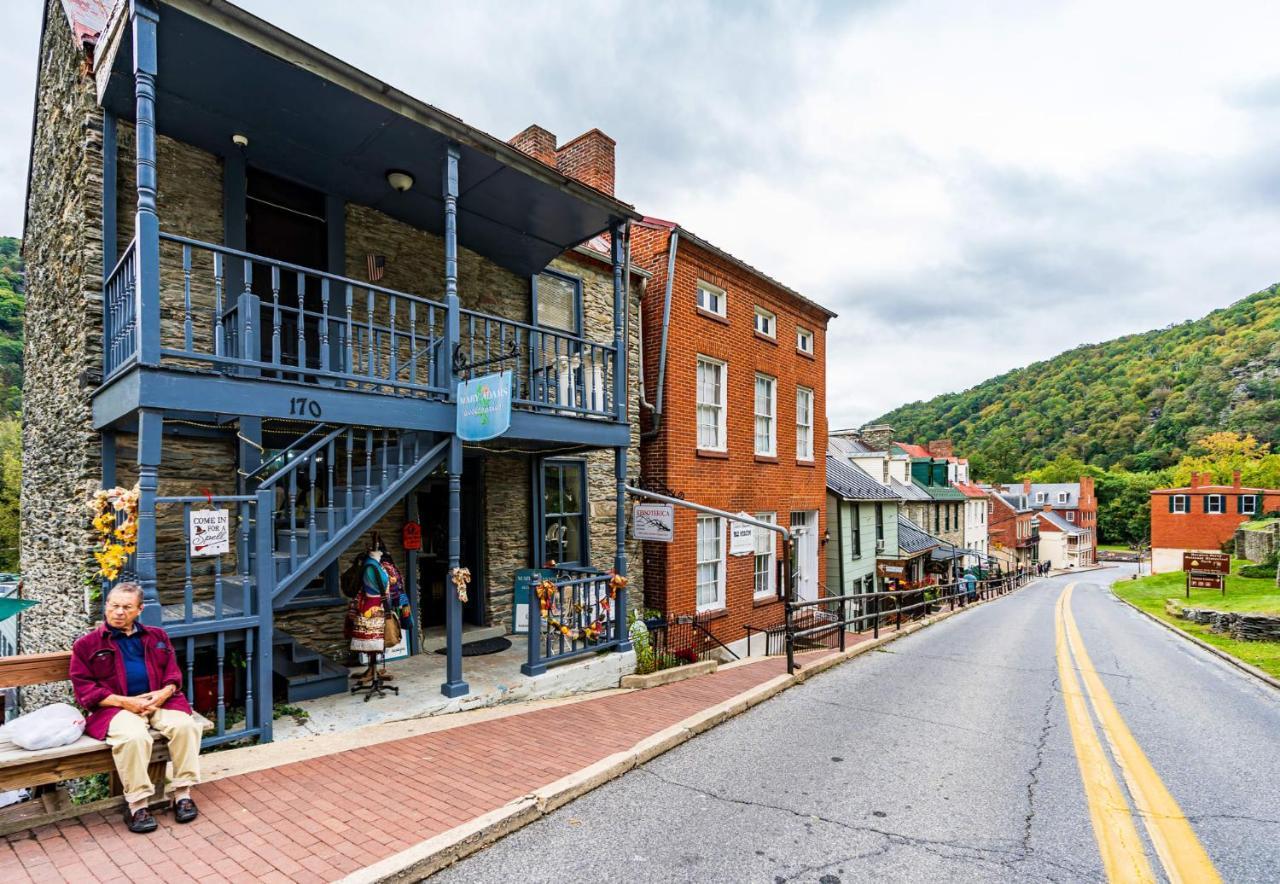 Enchanting Cottage, Walk To Downtown Harper's Ferry Esterno foto