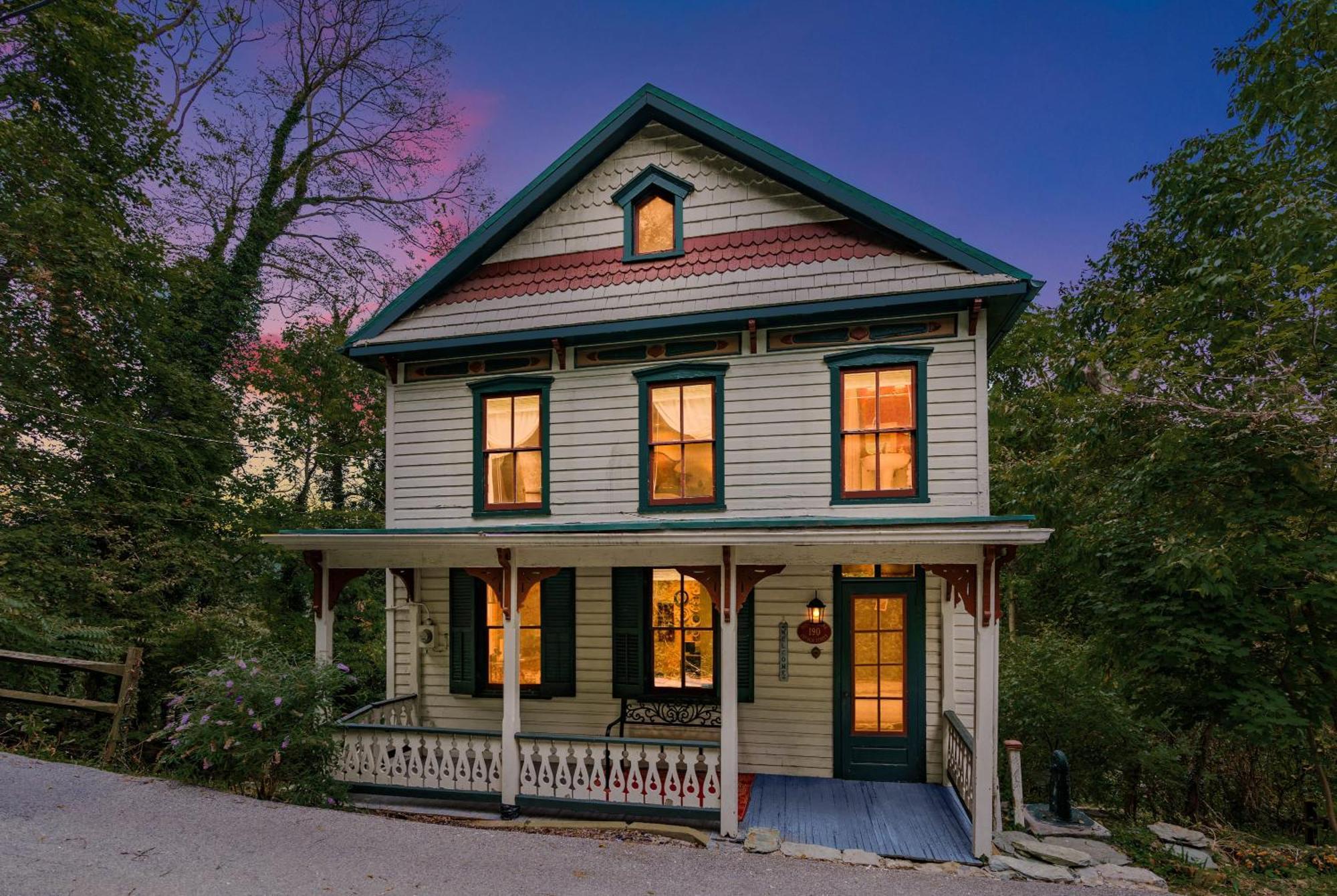Enchanting Cottage, Walk To Downtown Harper's Ferry Esterno foto